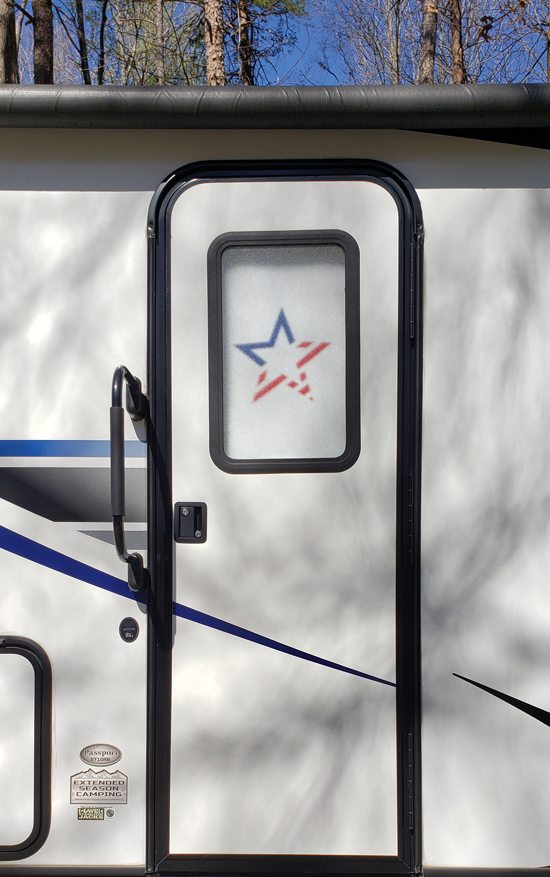Blackout-EZ-RV-Entry-Door-Shades-American-Flag-02-Photo_LRG